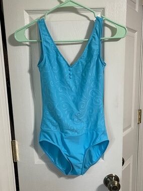 Wear moi Leotard New size xs